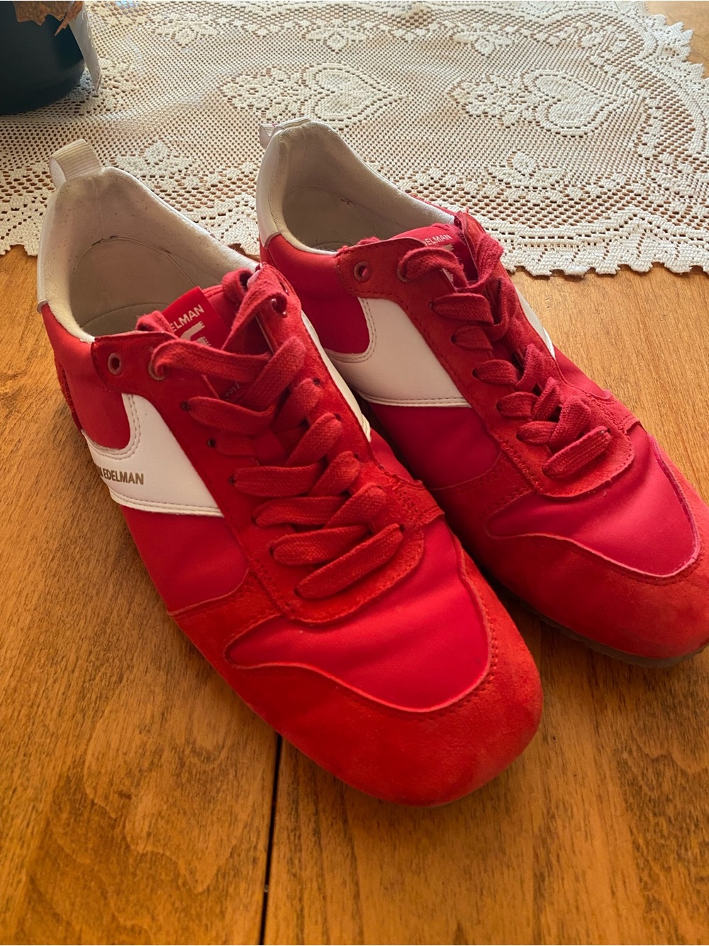Sam Edelman red low profile sneaker. Size 8